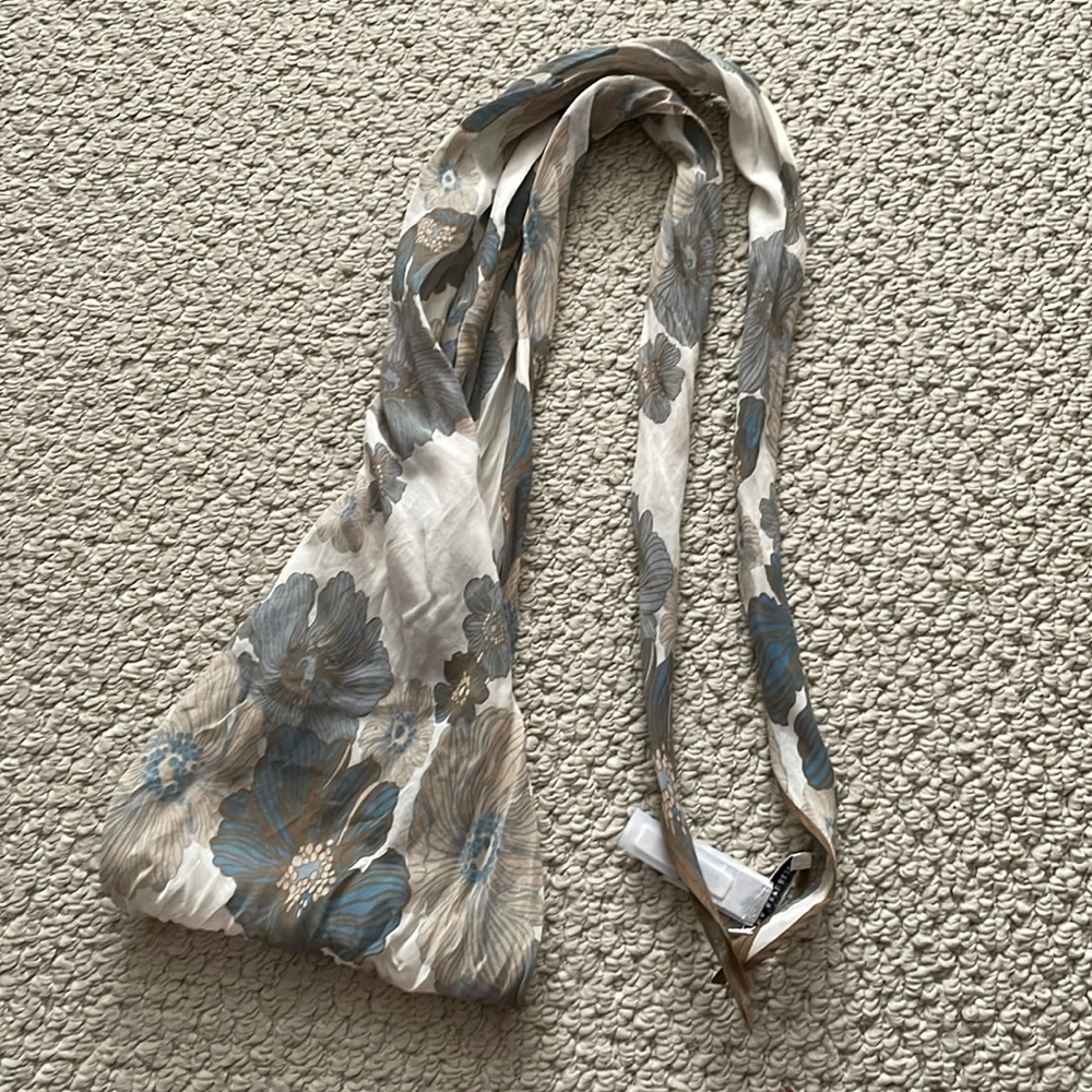 Banana republic cotton and silk neck scarf NWOT